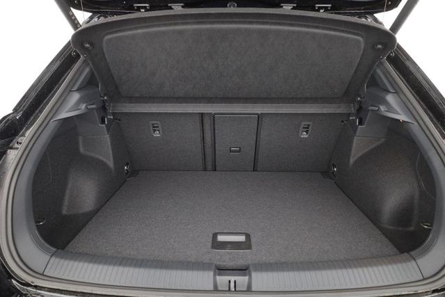Volkswagen T-Roc Style 1.5 TSI DSG Black Style, AHK, IQ.Light, 19-Zoll, easyOpen, Navi 