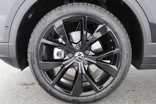 Volkswagen T-Roc Style 1.5 TSI DSG Black Style, AHK, IQ.Light, 19-Zoll, easyOpen, Navi 