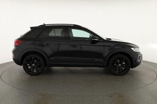 Volkswagen T-Roc Style 1.5 TSI DSG Black Style, AHK, IQ.Light, 19-Zoll, easyOpen, Navi 