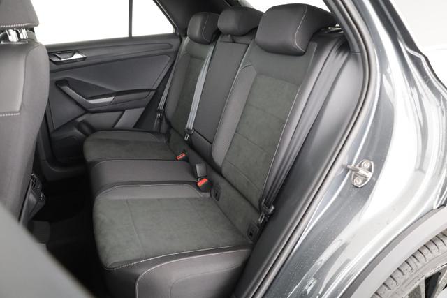 Volkswagen T-Roc Style 1.5 TSI DSG Black Style, AHK, IQ.Light, 19-Zoll, easyOpen, Navi 