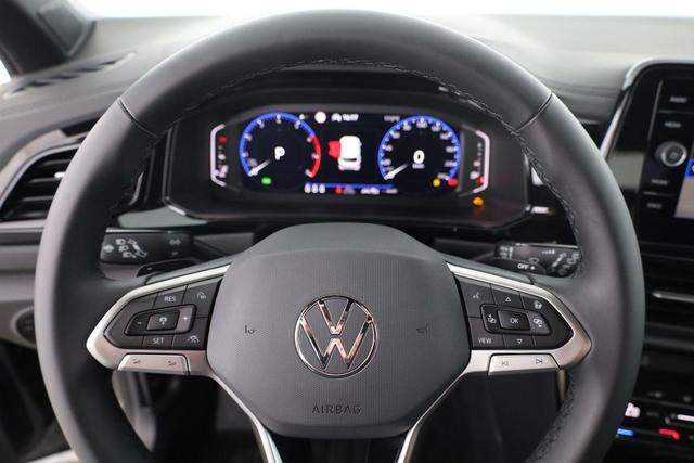 Volkswagen T-Roc Style 1.5 TSI DSG Black Style, AHK, IQ.Light, 19-Zoll, easyOpen, Navi 