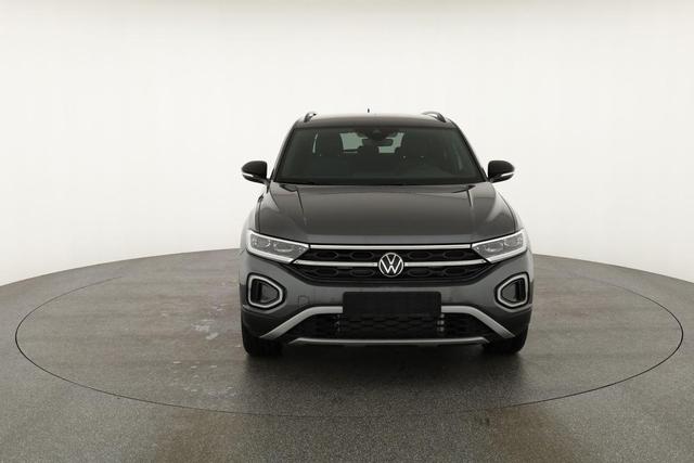 Volkswagen T-Roc Style 1.5 TSI DSG Black Style, AHK, IQ.Light, 19-Zoll, easyOpen, Navi 