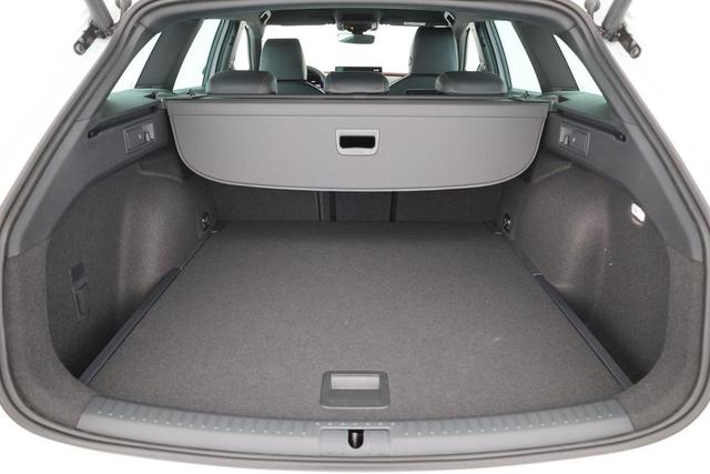 Cupra Leon Sportstourer 1.5 eTSI 110 kW ST DSG, Matrix, Navi, Side, Kamera, el. Klappe, 5-J Garantie 