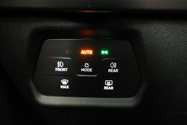 Cupra Leon Sportstourer 1.5 eTSI 110 kW ST DSG, Matrix, Navi, Side, Kamera, el. Klappe, 5-J Garantie 