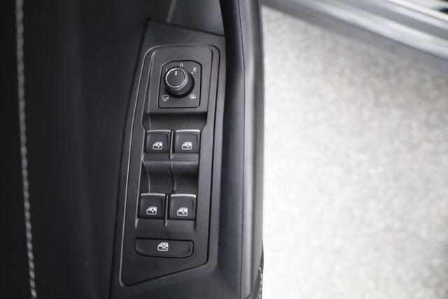 Volkswagen T-Roc R-Line 4Motion 2.0 TSI DSG 4Motion, AHK, Navi, Kamera, LED, Parklenk 
