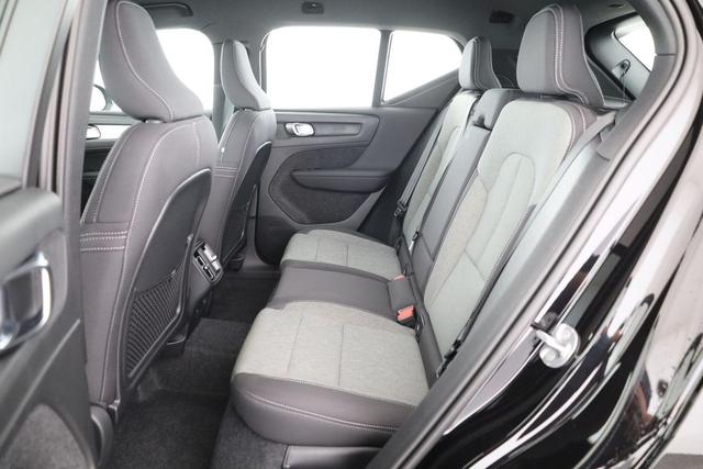 Volvo XC40 Core 2WD B3 Mild-Hybrid Core, Navi, LED, Winter, Kamera, el. Klappe 