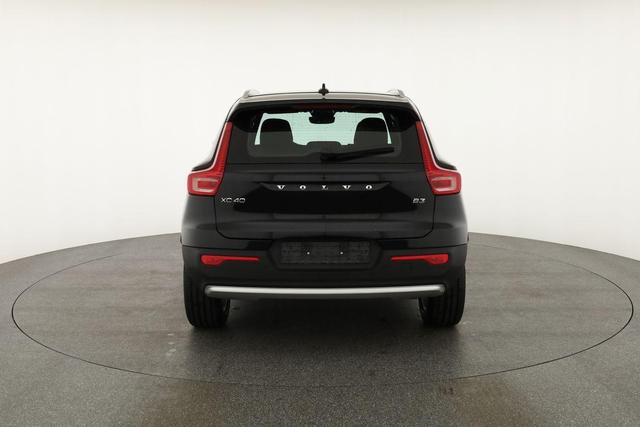 Volvo XC40 Core 2WD B3 Mild-Hybrid Core, Navi, LED, Winter, Kamera, el. Klappe 