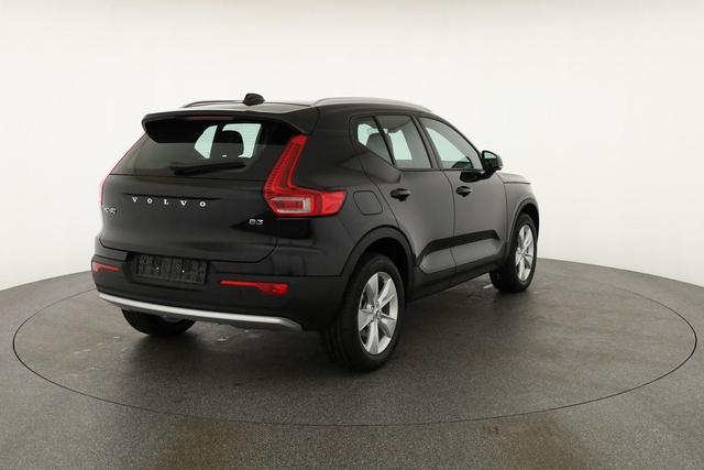 Volvo XC40 Core 2WD B3 Mild-Hybrid Core, Navi, LED, Winter, Kamera, el. Klappe 