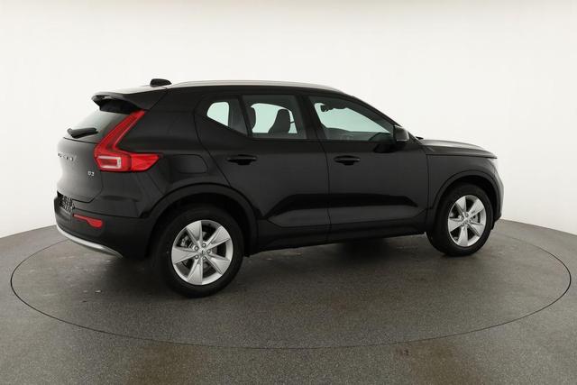 Volvo XC40 Core 2WD B3 Mild-Hybrid Core, Navi, LED, Winter, Kamera, el. Klappe 