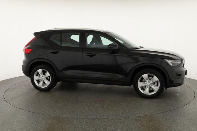 Volvo XC40 Core 2WD B3 Mild-Hybrid Core, Navi, LED, Winter, Kamera, el. Klappe 