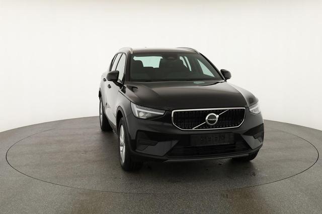 Volvo XC40 Core 2WD B3 Mild-Hybrid Core, Navi, LED, Winter, Kamera, el. Klappe 