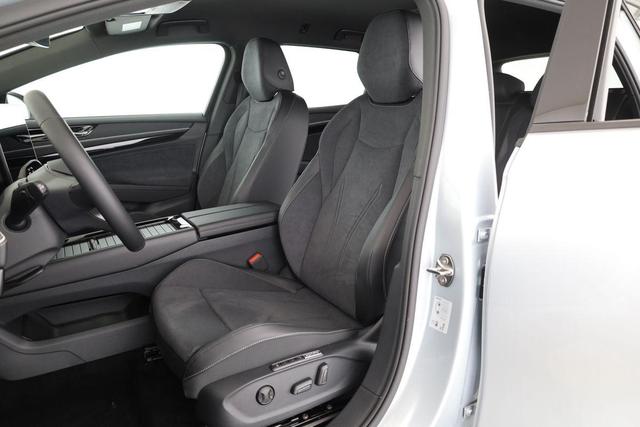 Volkswagen ID.7 Kombi Pro 210 kW Tourer Pro, HuD, IQ.Light, AreaView, easyOpen, NaviPro Max 