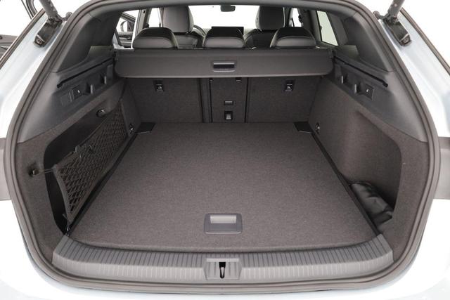 Volkswagen ID.7 Kombi Pro 210 kW Tourer Pro, HuD, IQ.Light, AreaView, easyOpen, NaviPro Max 