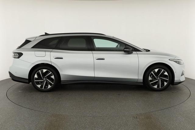 Volkswagen ID.7 Kombi Pro 210 kW Tourer Pro, HuD, IQ.Light, AreaView, easyOpen, NaviPro Max 