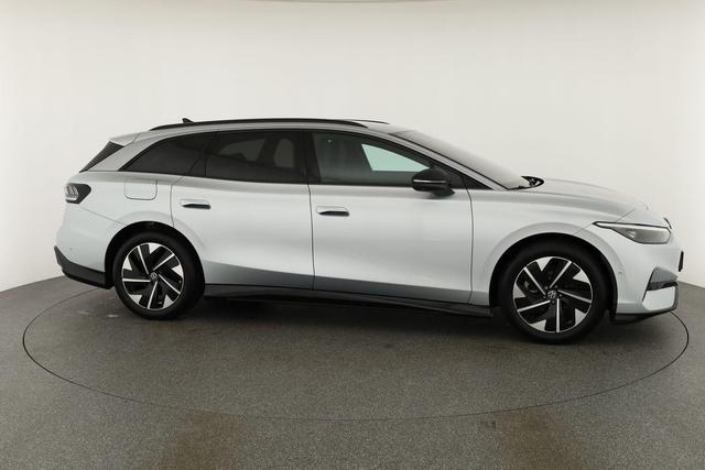 Volkswagen ID.7 Kombi Pro 210 kW Tourer Pro, HuD, IQ.Light, AreaView, easyOpen, NaviPro Max 