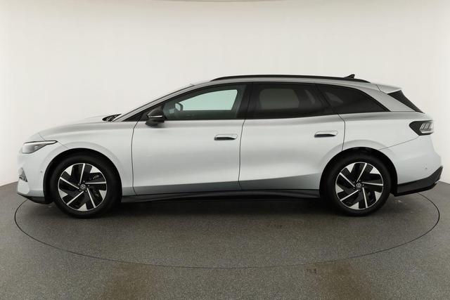 Volkswagen ID.7 Kombi Pro 210 kW Tourer Pro, HuD, IQ.Light, AreaView, easyOpen, NaviPro Max 