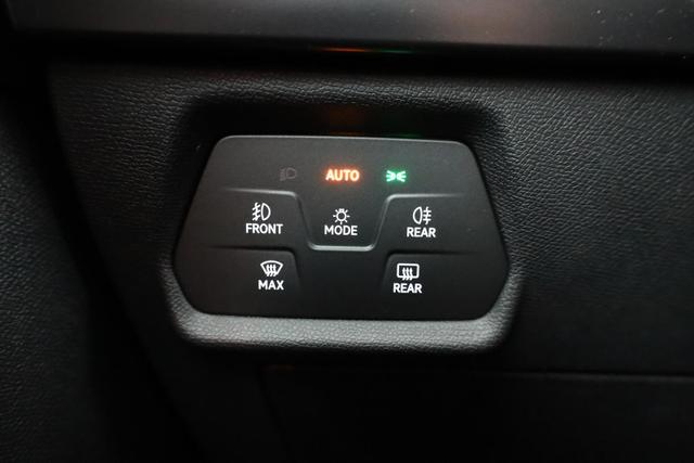 Cupra Leon Sportstourer 1.5 eTSI 110 kW ST DSG, AHK, Matrix, Navi, Side, Kamera, el. Klappe, 5-J Garantie 