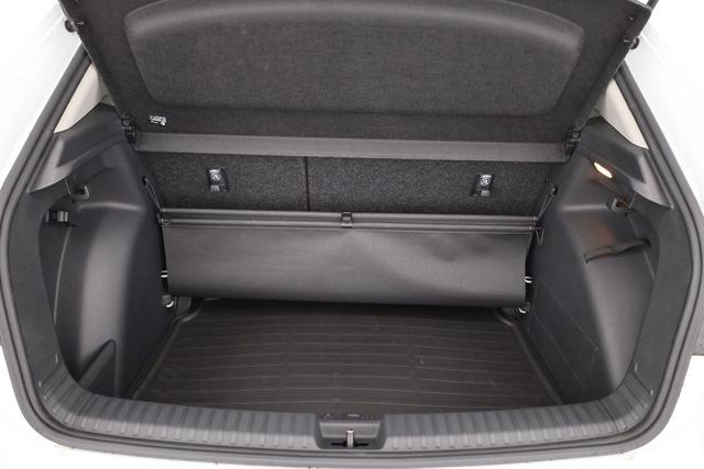 Skoda Fabia Selection 1.5 TSI DSG Selection, AHK, LED, Kamera, 16-Zoll 