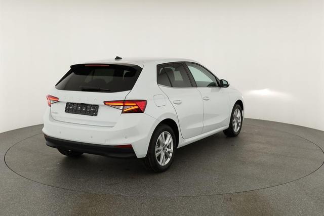 Skoda Fabia Selection 1.5 TSI DSG Selection, AHK, LED, Kamera, 16-Zoll 