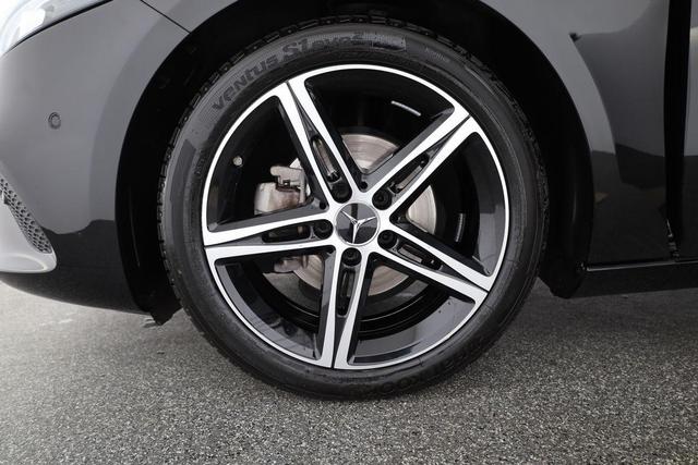 Mercedes-Benz A-Klasse Progressive Line A 180 Line, LED, Navi, Kamera, 18-Zoll 