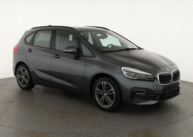 BMW 2er Active Tourer - 220 i Sport Line 220i Line, AHK, LED, Navi, Kamera, HeadUp