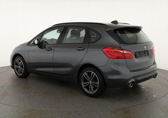 BMW 2er Active Tourer 220 i Sport Line 220i Line, AHK, LED, Navi, Kamera, HeadUp 