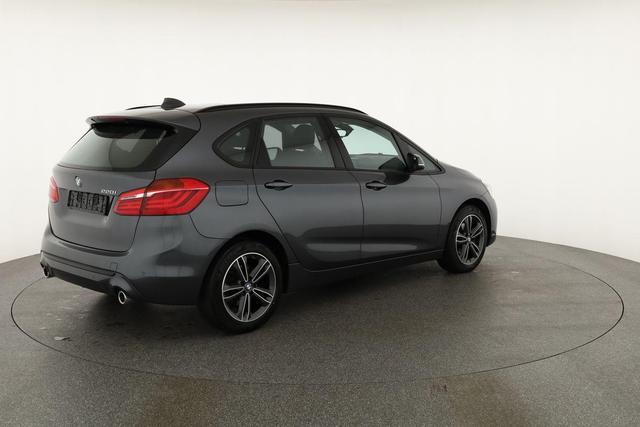 BMW 2er Active Tourer 220 i Sport Line 220i Line, AHK, LED, Navi, Kamera, HeadUp 