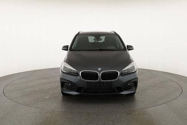 BMW 2er Active Tourer 220 i Sport Line 220i Line, AHK, LED, Navi, Kamera, HeadUp 