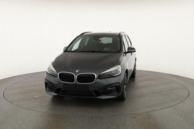 BMW 2er Active Tourer 220 i Sport Line 220i Line, AHK, LED, Navi, Kamera, HeadUp 