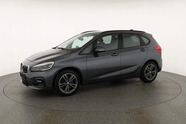BMW 2er Active Tourer 220 i Sport Line 220i Line, AHK, LED, Navi, Kamera, HeadUp 