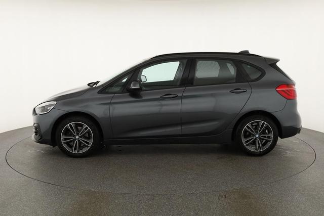 BMW 2er Active Tourer 220 i Sport Line 220i Line, AHK, LED, Navi, Kamera, HeadUp 