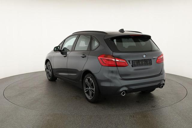 BMW 2er Active Tourer 220 i Sport Line 220i Line, AHK, LED, Navi, Kamera, HeadUp 