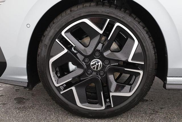 Volkswagen Golf 1.5 eTSI 110 kW R-Line DSG, LED, Navi, Kamera, Parklenk, Winter 