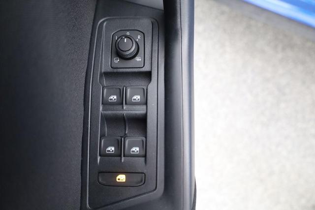Volkswagen T-Roc Life 1.5 TSI DSG, LED, AHK, Kamera, Parklenk, Winter 