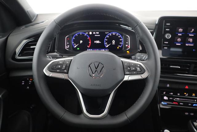 Volkswagen T-Roc Style 1.5 TSI DSG Black Style, AHK, IQ.Light, 19-Zoll, easyOpen, Navi 