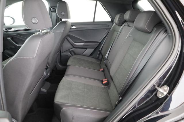 Volkswagen T-Roc Style 1.5 TSI DSG Black Style, AHK, IQ.Light, 19-Zoll, easyOpen, Navi 