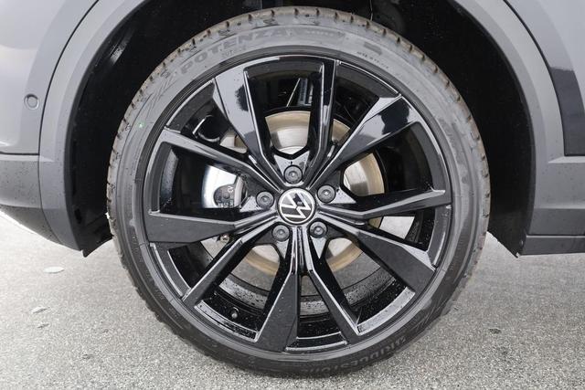 Volkswagen T-Roc Style 1.5 TSI DSG Black Style, AHK, IQ.Light, 19-Zoll, easyOpen, Navi 