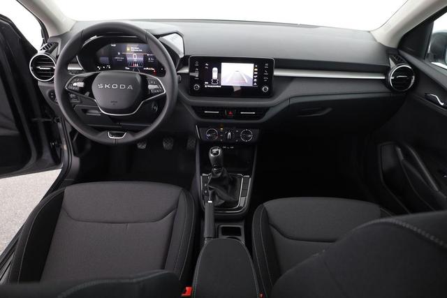 Skoda Fabia Selection 1.0 TSI 130 Jahre, LED, Kamera, Winter, 15-Zoll 