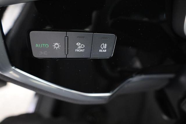 Audi Q3 Sportback 45 TFSI quattro S line qu S-LINE, AHK, 19-Zoll, Optik schwarz, Navi, Kamera, el. Klappe 