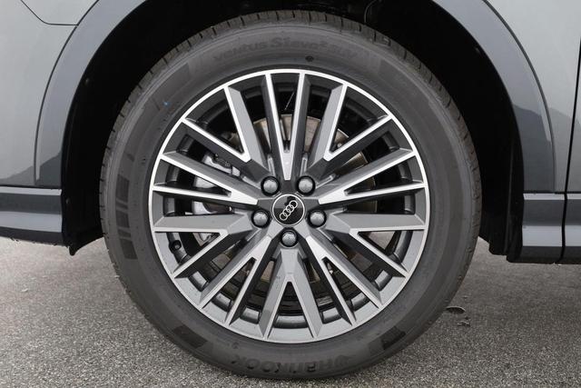 Audi Q3 Sportback 45 TFSI quattro S line qu S-LINE, AHK, 19-Zoll, Optik schwarz, Navi, Kamera, el. Klappe 
