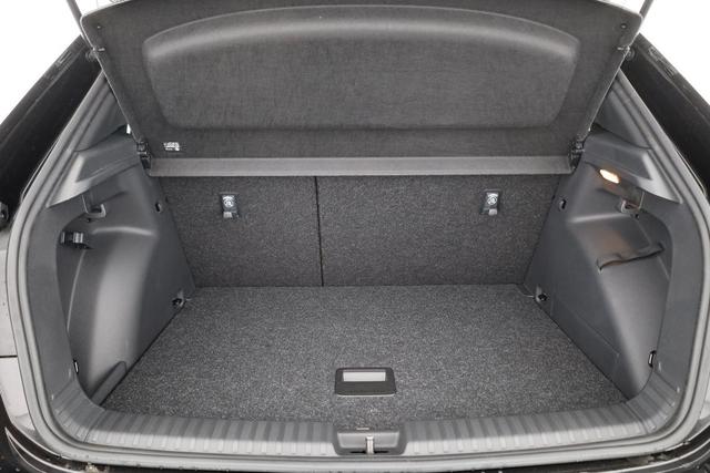 Skoda Fabia Monte Carlo 1.5 TSI DSG Carlo, Kamera, 17-Zoll, SmartLink, Ladeboden, 5-J. Garantie 