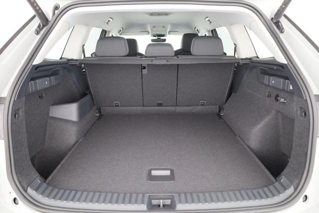 Skoda Kodiaq 1.5 TSI mHEV 110kW Selection DSG Selection, AHK, AreaView, el. Klappe, Navi 