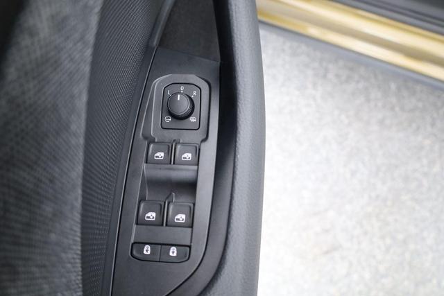 Skoda Kodiaq 1.5 TSI mHEV 110kW Selection DSG Selection, AHK, AreaView, el. Klappe, Navi 