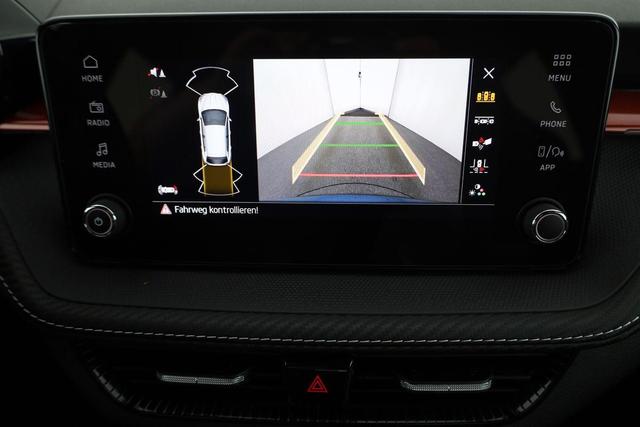Skoda Fabia Monte Carlo 1.5 TSI DSG Carlo, Kamera, 17-Zoll, SmartLink, Ladeboden, 5-J. Garantie 