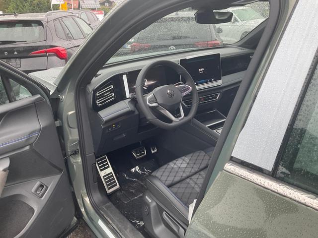 Volkswagen Tiguan - 2.0 TSI 195 kW 4Motion R-Line DSG 4M R-LINE, AHK, AreaView, 20-Zoll, Navi