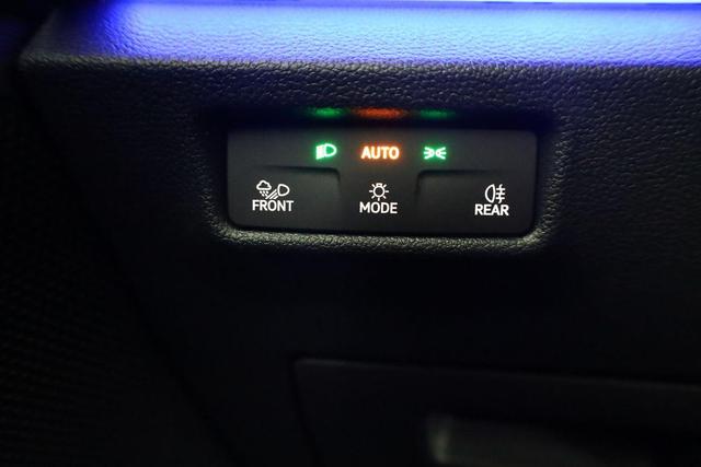 Volkswagen Tiguan 2.0 TDI 142 kW 4Motion R-Line DSG 4M Black, Pano, Standheizung, 20-Zoll, 