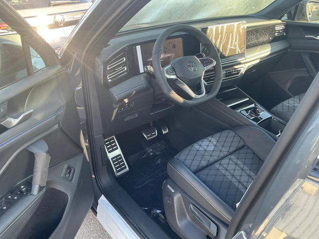Volkswagen Tiguan - 2.0 TDI 142 kW 4Motion R-Line DSG 4M Black, Pano, Standheizung, 20-Zoll,