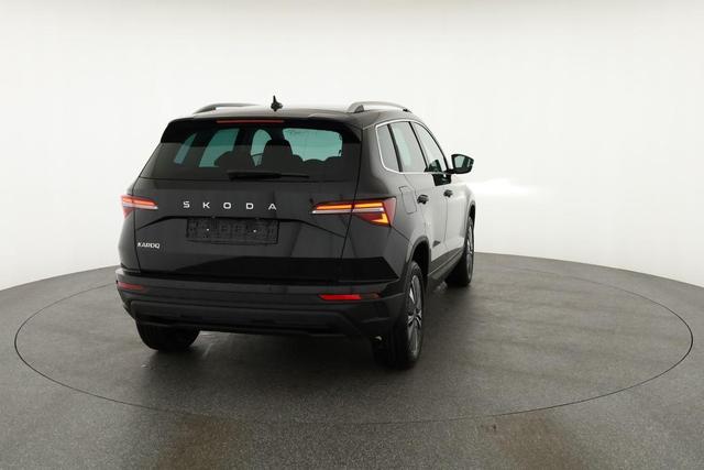 Skoda Karoq Selection 1.5 TSI Selection, AHK, Kamera, Winter, 5-J Garantie 
