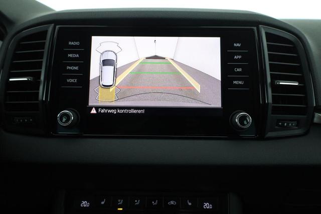 Skoda Karoq Selection 1.5 TSI Selection, AHK, Kamera, Winter, 5-J Garantie 