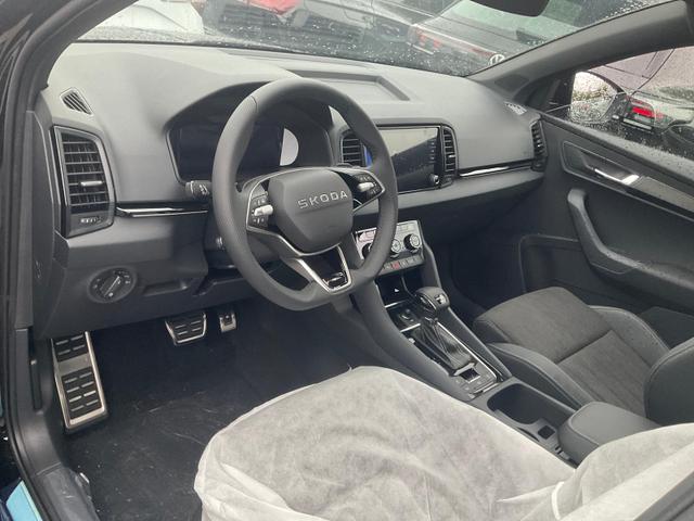 Skoda Karoq - Sportline 4x4 2.0 TSI DSG Sportline, AHK, Navi, Teilleder, Side, 5 J.-Garantie